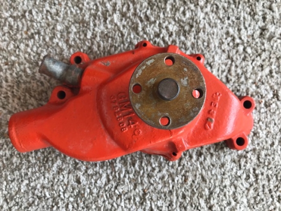 GMI4 3782608 Dated Low Horse Water Pump