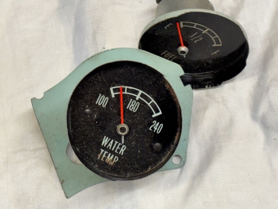 65 cluster temp and fuel guages front - 1.jpeg