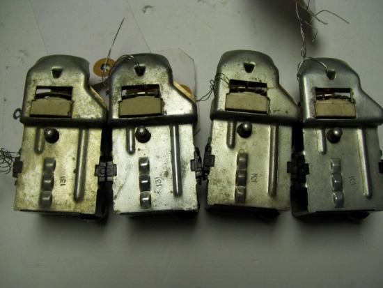 64-66 headlight switch  #1995131 D-1577