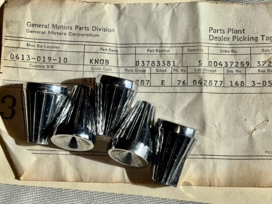 NOS corvette C1 &amp; '63 radio knobs, heater knobs.